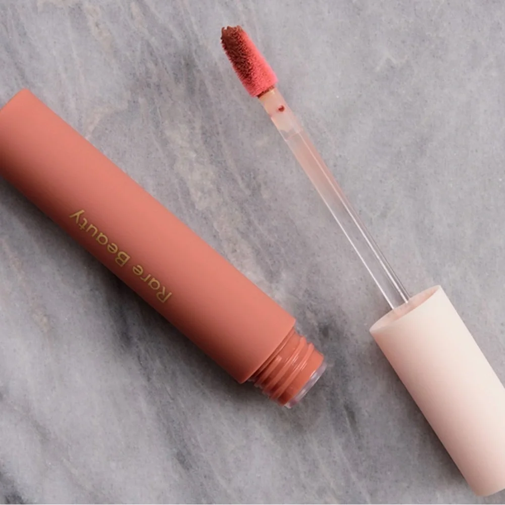 Rare Beauty ELEVATE Matte lip souffle cream